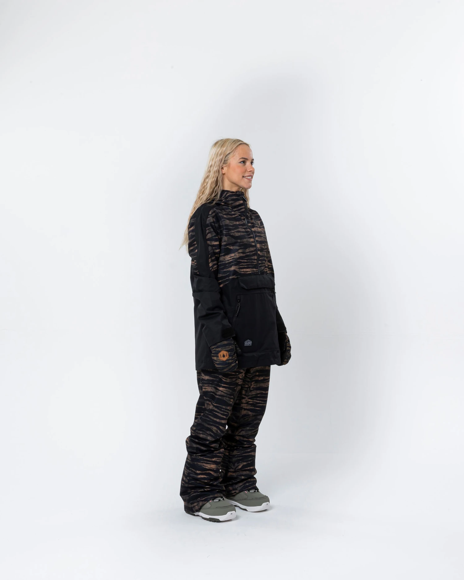 Volcom Hallen Women's Pants 8 Volcom Hallen Women's Pants - Image 8